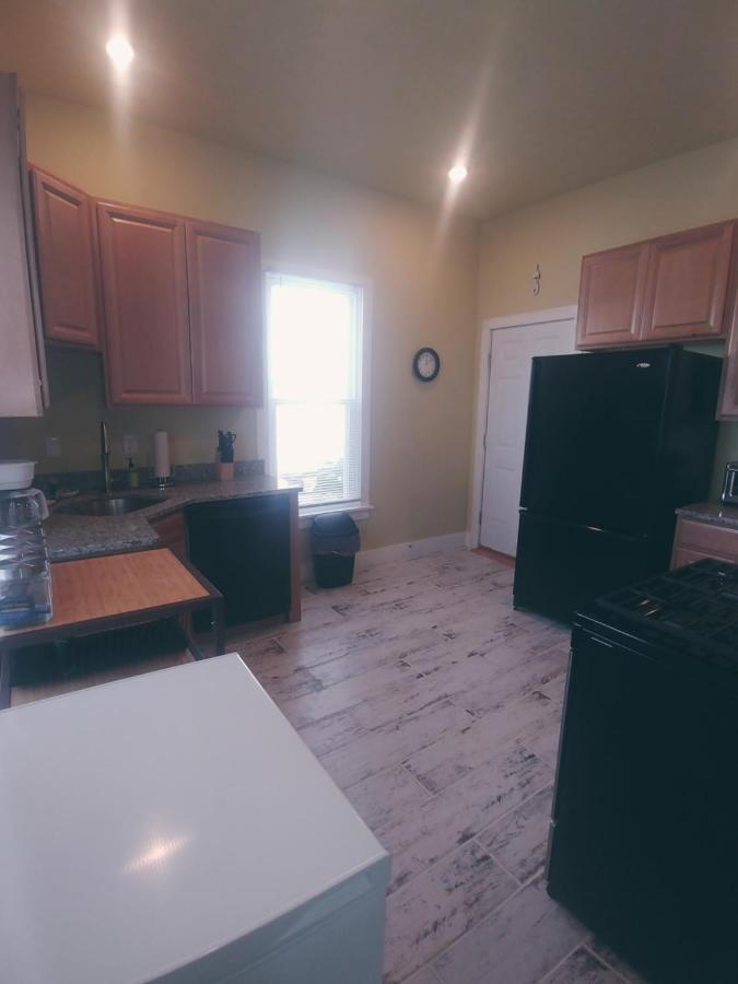 East Bayside/ Munjoy - Charming Downtown Escape Apartment Portland Luaran gambar